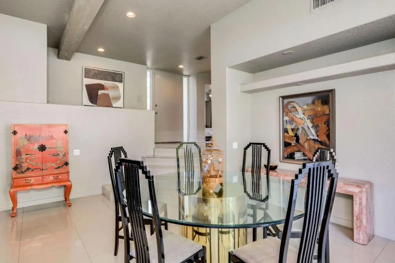 Plush Pad Palm Springs Permit# 2937 0*,  Ηνωμένες Πολιτείες της Αμερικής